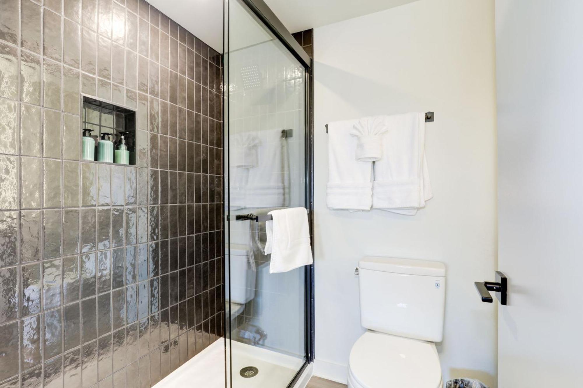 2Br Executive Apartment In Prime Location Arlington Luaran gambar